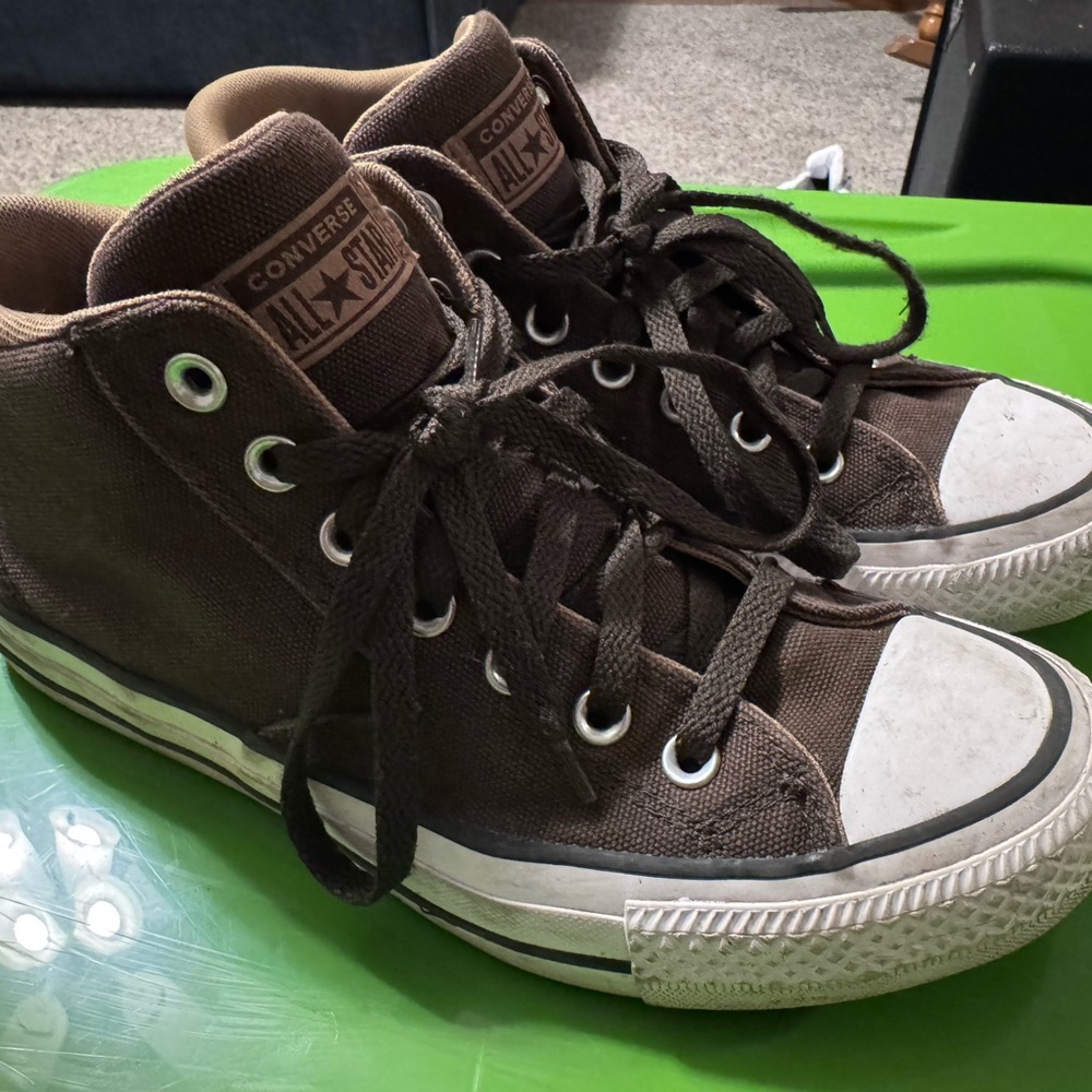 Converse Chuck Taylor All-Star mid-top sneakers